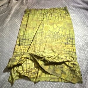 Paperdoll skirt size medium.